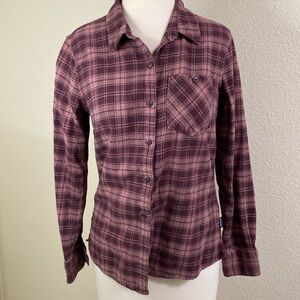 Patagonia organic cotton long sleeve button down flannel size 2